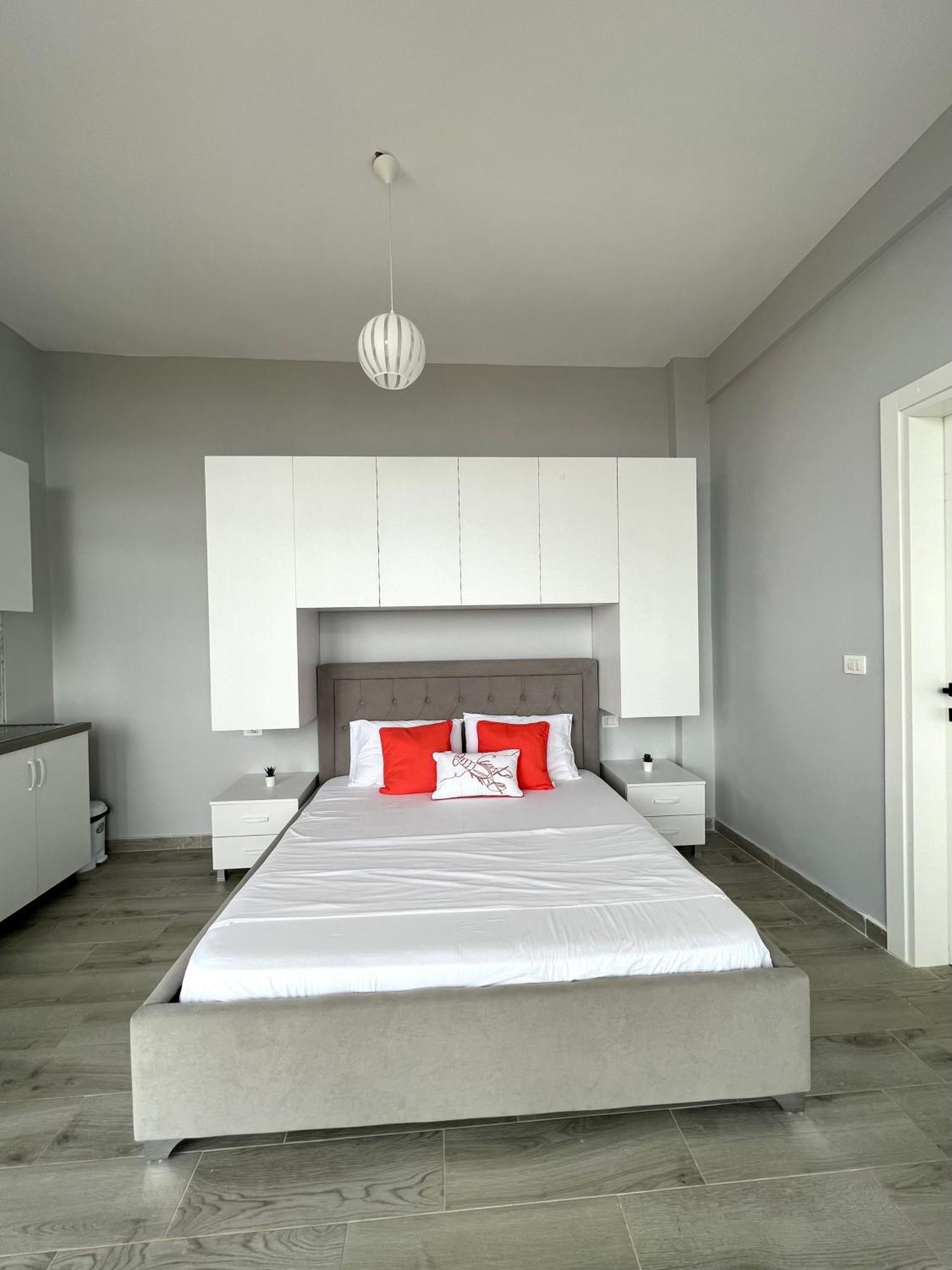 Sea You Soon Apartments Vlorë Εξωτερικό φωτογραφία